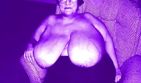 Istri selingkuh istri MILF video bokep gaya baru in lingerie pengeboran bi-Bi-si Banteng