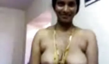 Putaran pantat bokeb jilbab baru besar remaja