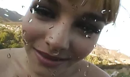 Pareja video bokep malam pengantin baru Goza EN La Sala