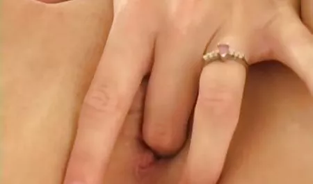 Tori video porn terbaru Dicuci Dengan Ayah Tiri